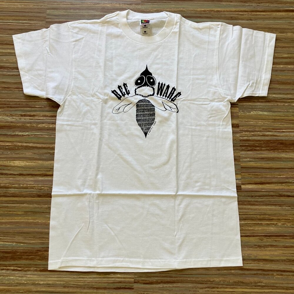 Bee Ware Graphic Print White T-shirt Vintage 2002 S Gomez Chew Your Corn
